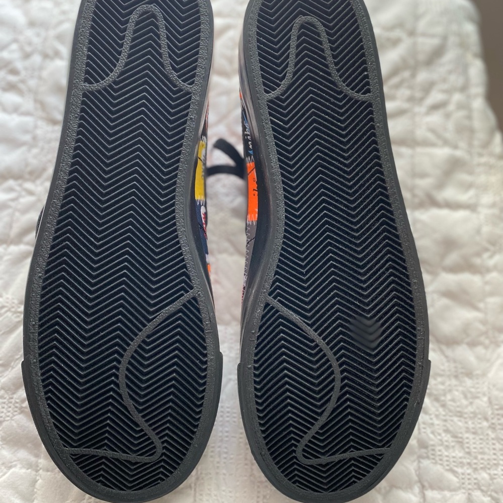 Nike Patchwork Low-Top Sneakers in Black, Red, Blue, Orange, Yellow, Cream - Picture 5 of 10